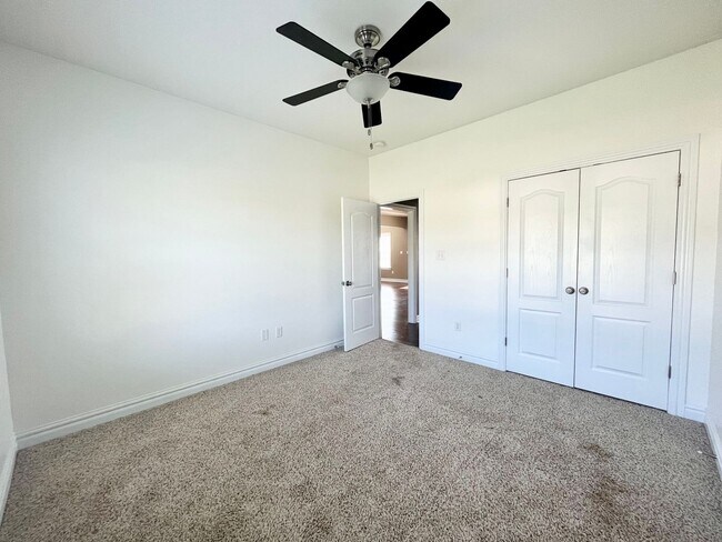 Building Photo - 150 Travis Blvd