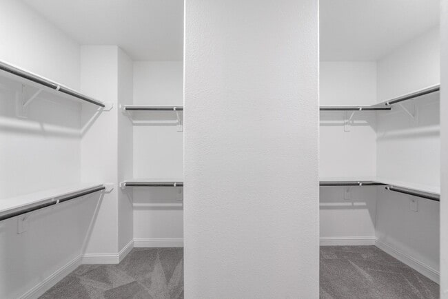 Building Photo - 1130 Shepherd Oaks Dr