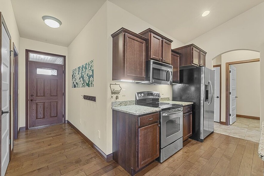 Building Photo - 1350 Copper Mountain Dr