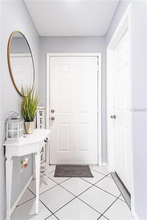 Building Photo - 767 Meadowside Ct