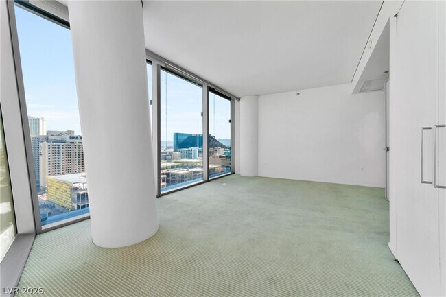 Building Photo - 3722 S Las Vegas Blvd