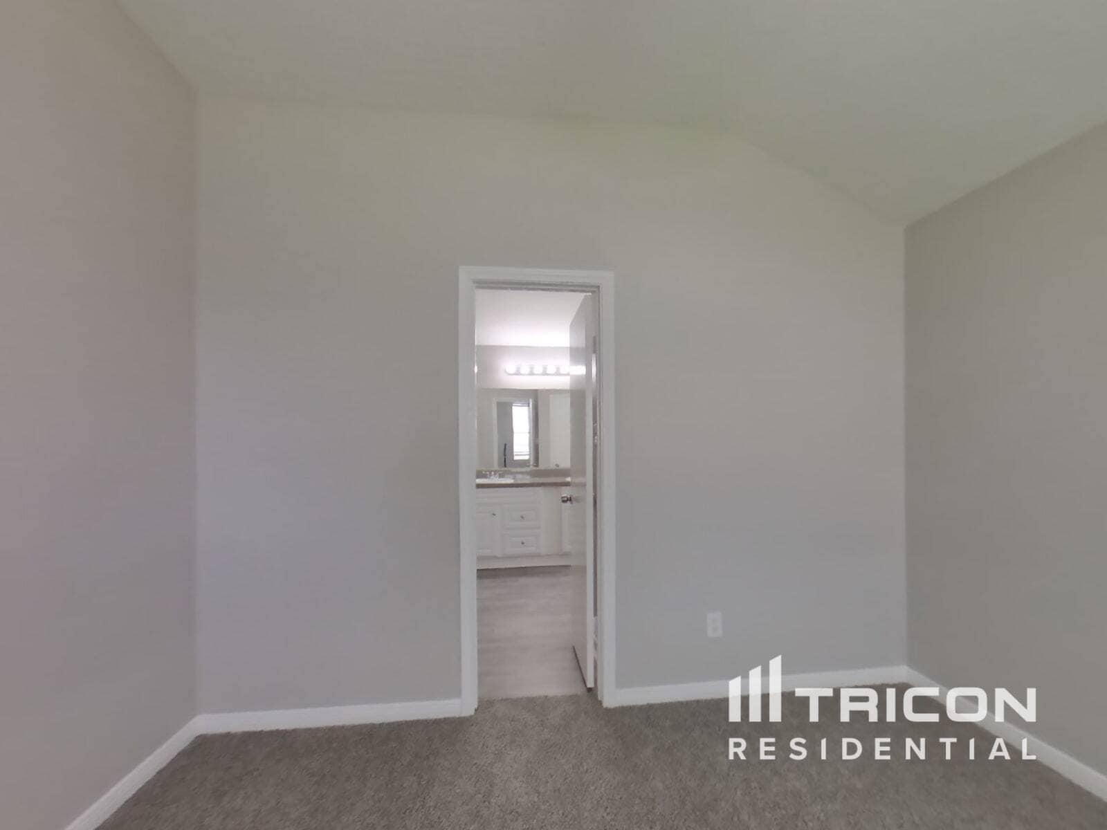 Building Photo - 18311 Autumn Trails Ln