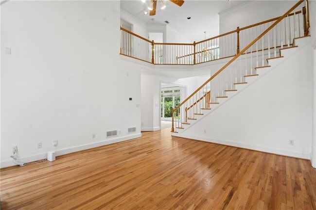Building Photo - 270 Edwardton Ct