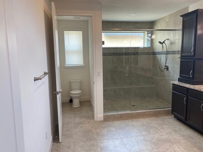 Building Photo - 13219 Oakenshaw Ln