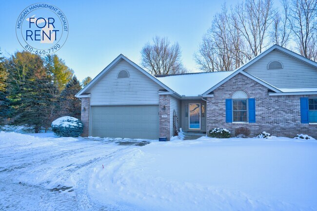 Building Photo - 3175 Rotterdam Dr