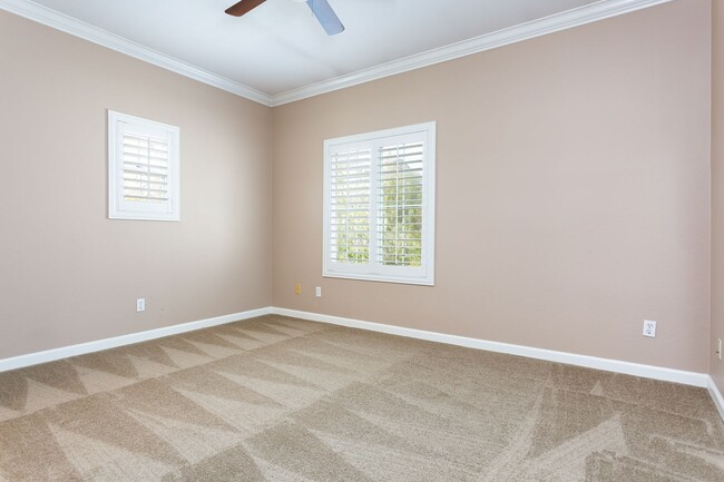 Building Photo - Townhome in Carmel Valley