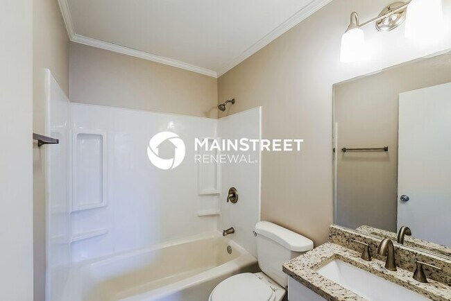 Building Photo - 3 Bedroom Pet-Friendly Home in BIRMINGHAM, AL with Main Street Renewal