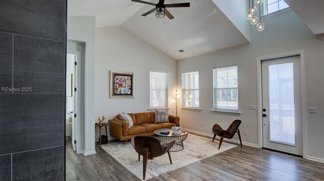 Building Photo - 1571 Shoreside Dr