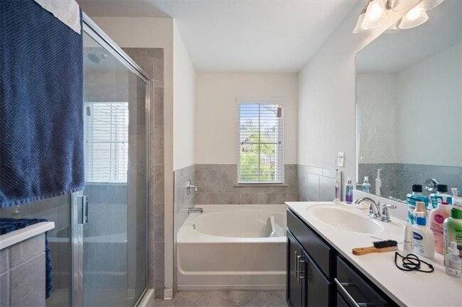 Building Photo - 2730 Kemp Ct