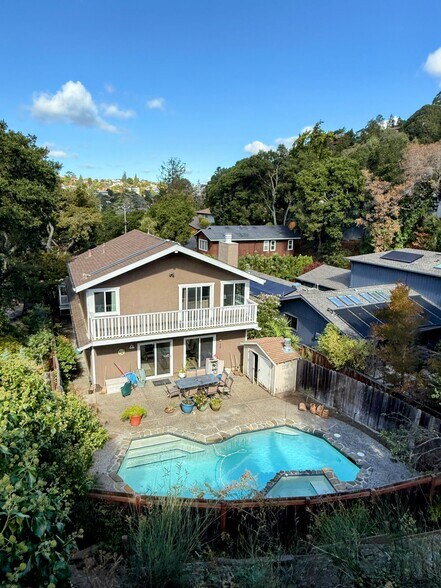 Building Photo - 376 Caprino Way