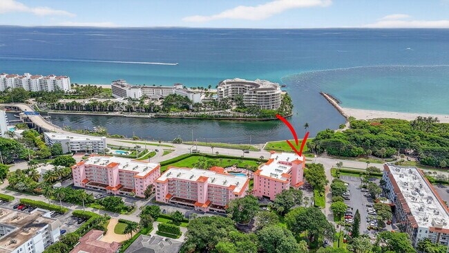 Building Photo - 1099 S Ocean Blvd