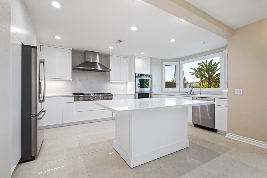Building Photo - 24675 Vista Cerritos