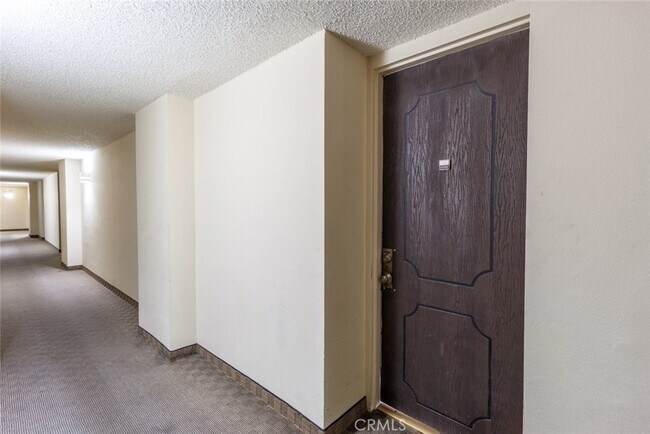Building Photo - 421 La Fayette Park Pl