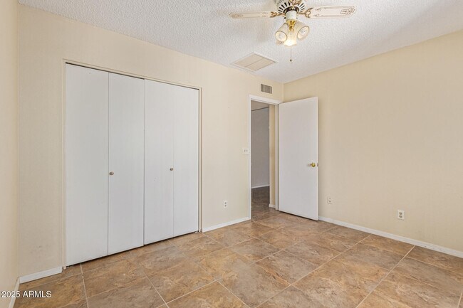 Building Photo - 5322 W Orchid Ln