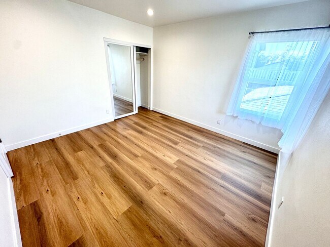 Building Photo - Beautifully Remodeled 3-Bedroom Home in Al...