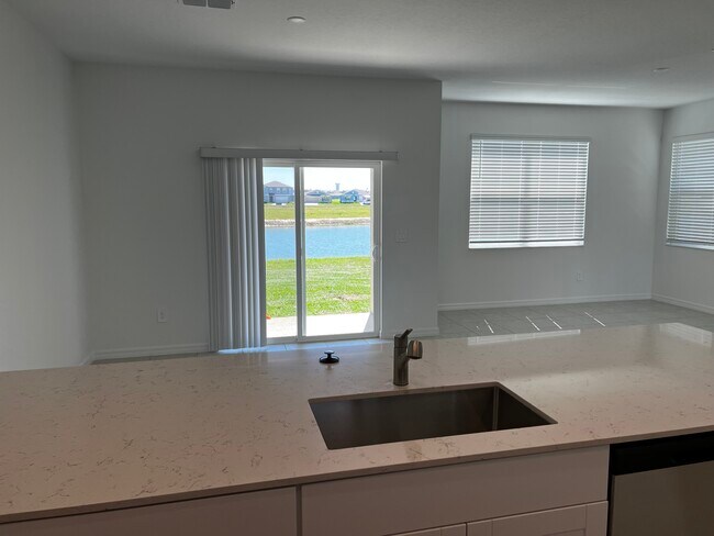 Building Photo - 9272 Bonita Mar Dr