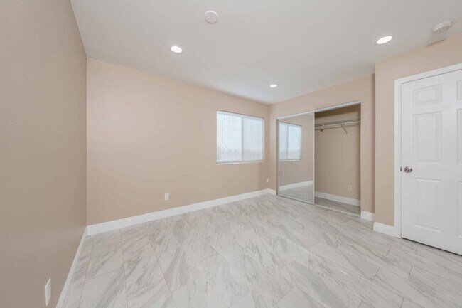 Building Photo - 12541 Fletcher Dr