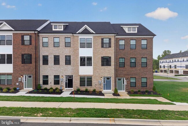 Building Photo - 10708 Meridian Hill Way