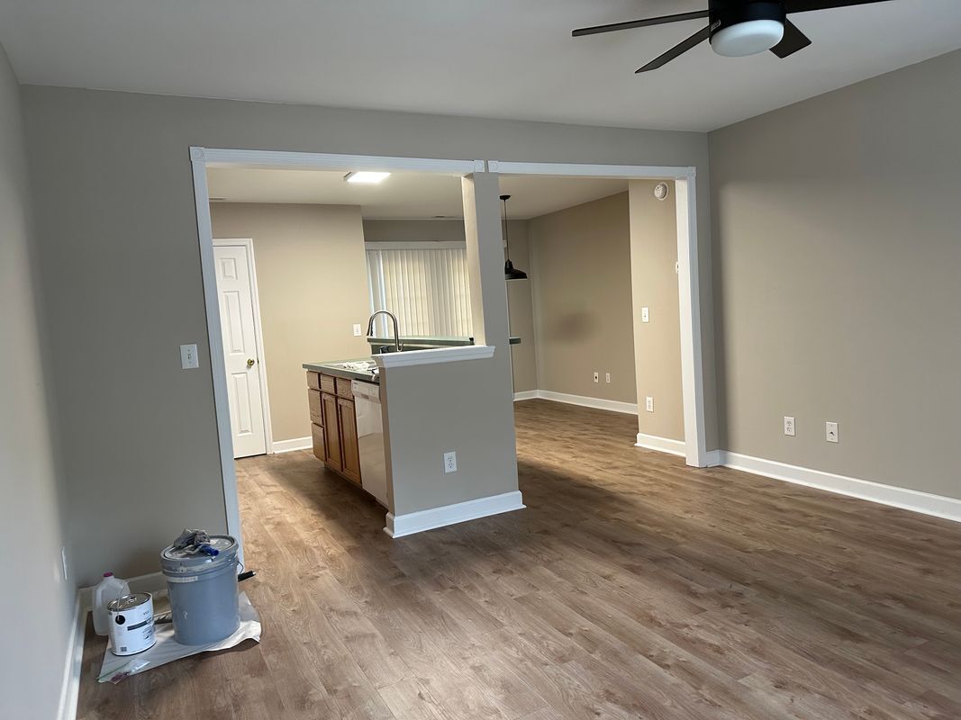 Building Photo - 111B Laura Ln