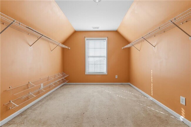 Building Photo - 820 Kaitlyn Dr