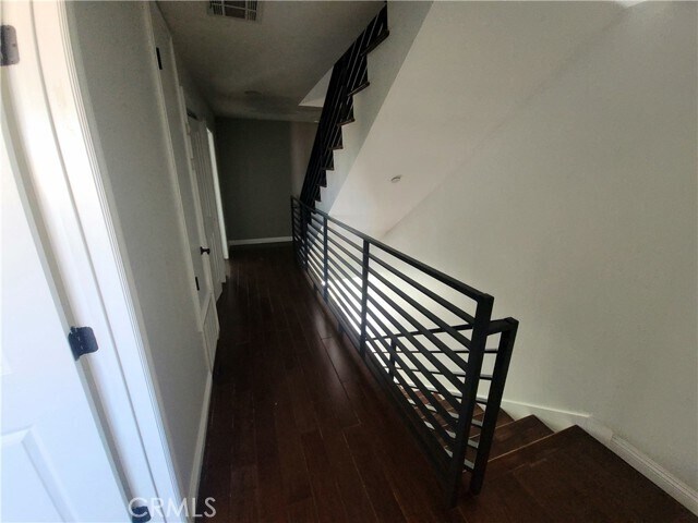 Building Photo - 1488 Rexford Dr