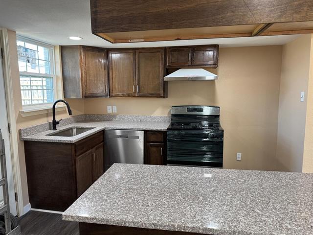 Building Photo - 2705 Blue Ridge Dr