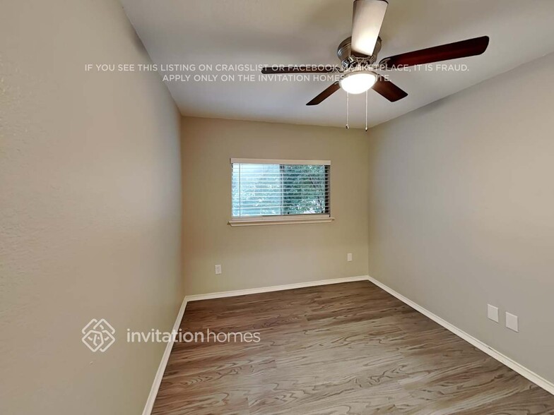 Building Photo - 4808 Woodstock Dr