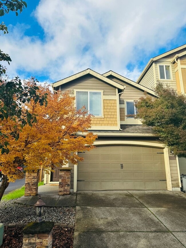 Building Photo - Charming Home in Great Location