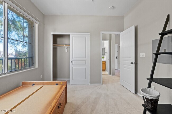 Building Photo - 1012 Domnus Ln