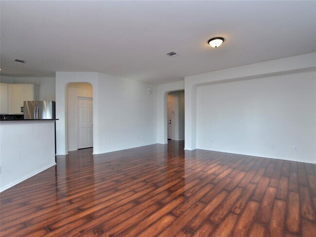 Building Photo - 2717 Claremont Ct