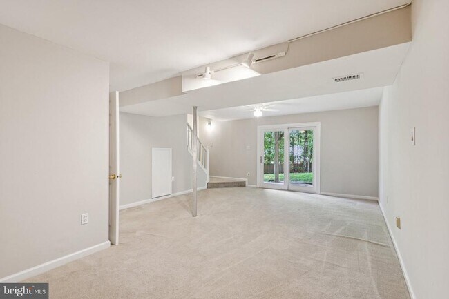 Building Photo - 20 Cherry Laurel Dr