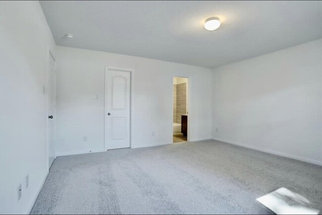 Building Photo - 351 Red Clover