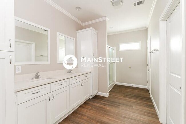 Building Photo - 4 Bedroom Pet-Friendly Home in Lehigh Acre...