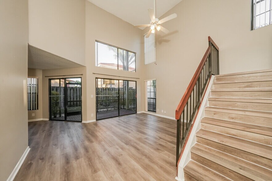 Building Photo - 1725 Shoreside Cir