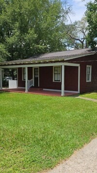 Building Photo - Welcome Home!