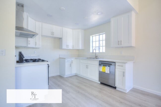 Building Photo - Welcome to this beautifully renovated home...