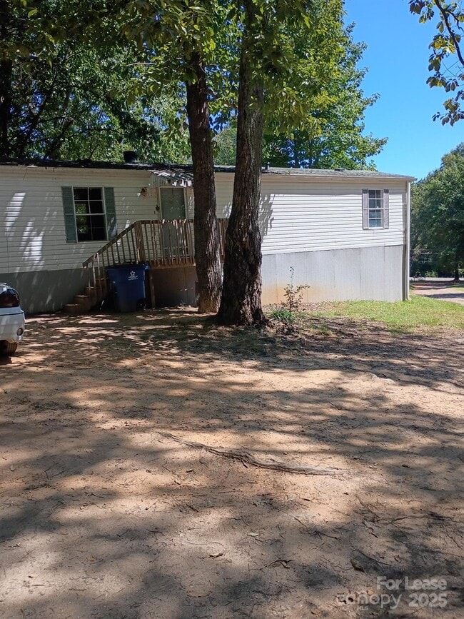 Building Photo - 3680 Berry Rd