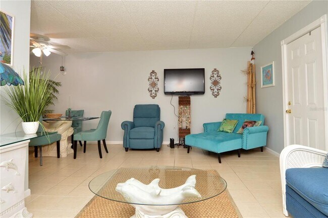 Building Photo - 12760 Indian Rocks Rd