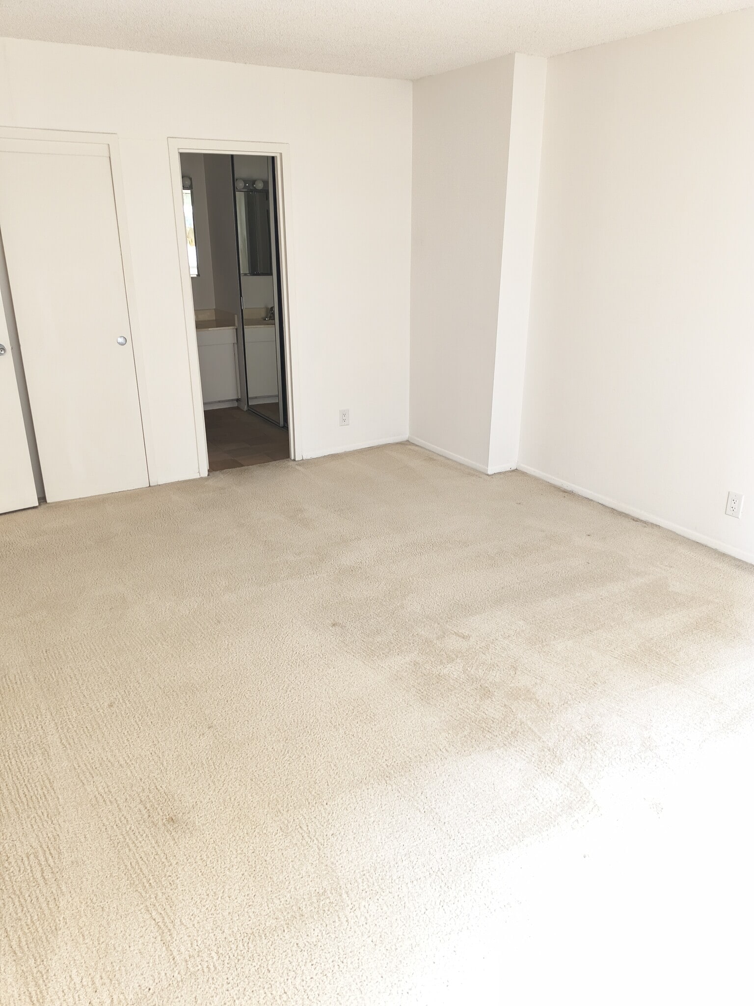 Primary Bedroom - 5500 Friendship Blvd