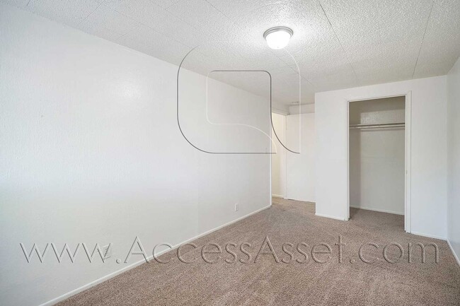 Building Photo - Charming Home in Historic Downtown Lake Elsinore!