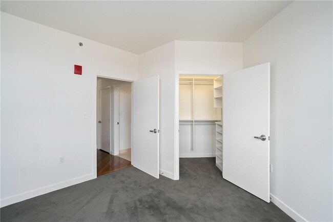 Building Photo - 1 W Exchange St