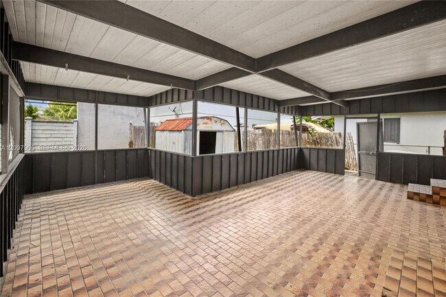 Building Photo - 3720 NW 20th Ct