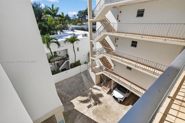 Building Photo - 1428 Euclid Ave