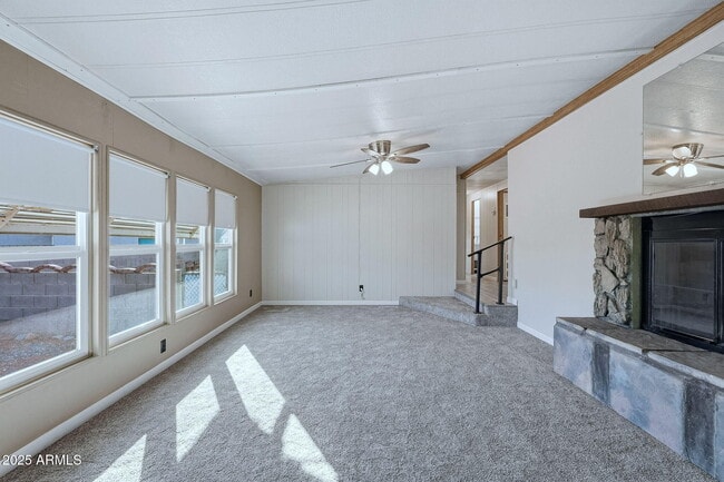 Building Photo - 17048 N 66th Terrace