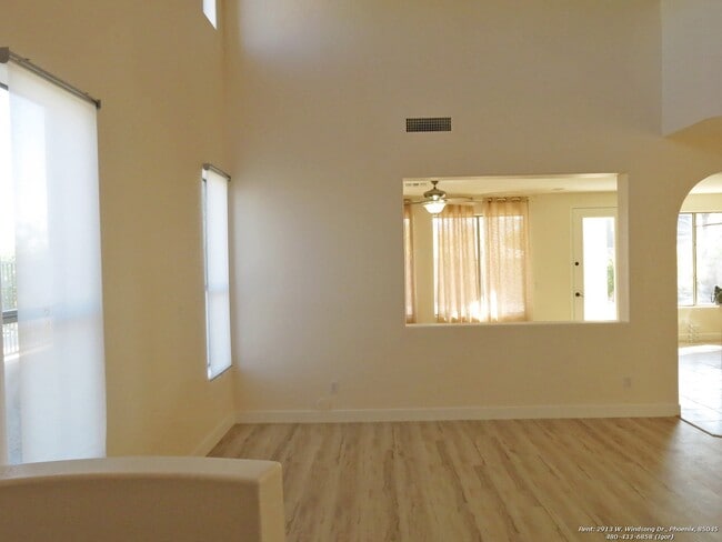 Building Photo - 2913 W Windsong Dr