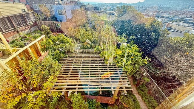 Building Photo - Charming Silver Terrace 3 Bedroom/1 BA SFH with Private Garden Oasis +Flex Bonus Room- AMSI