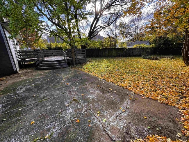 Building Photo - 3829 Guernsey Ave