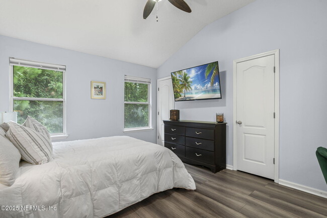 Building Photo - 6110 Bartram Village Dr