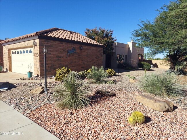 Primary Photo - 2817 Vía Del Oesta