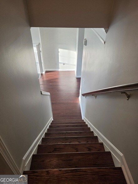 Building Photo - 2432 Black Forest Dr
